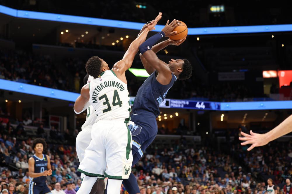 了一抹意外 了一抹意外